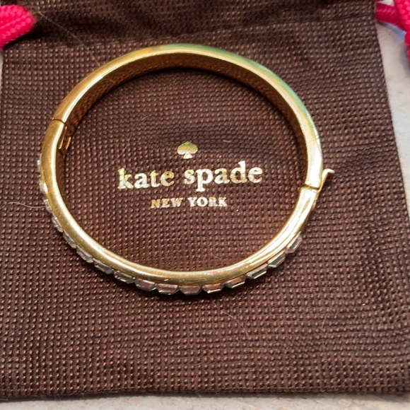 EUC Kate Spade ♠️ Statement Hinged Bracelet 💎 - Picture 4 of 7